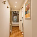 Guesthost - Comfy Flat Near Ospedale Policlinico *