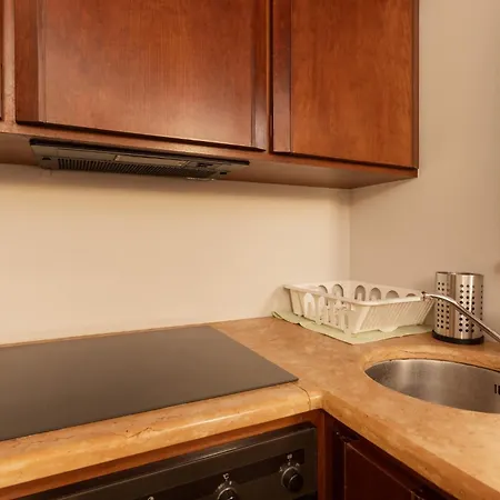 Lejlighed Guesthost - Comfy Flat Near Ospedale Policlinico