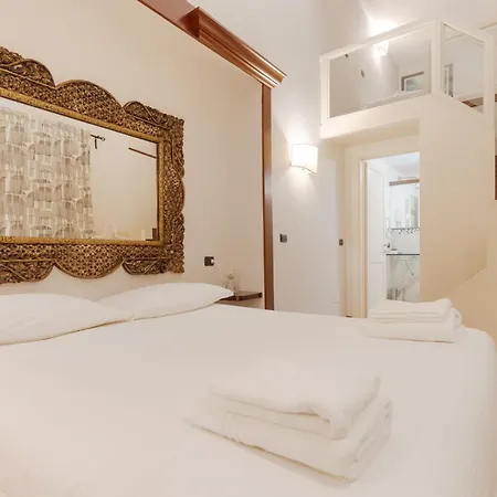 Guesthost - Comfy Flat Near Ospedale Policlinico