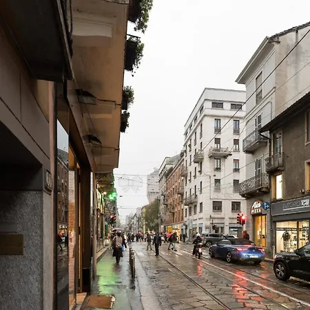 Guesthost - Comfy Flat Near Ospedale Policlinico * Milano