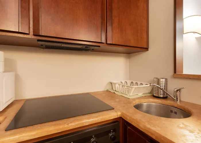 Lägenhet Guesthost - Comfy Flat Near Ospedale Policlinico